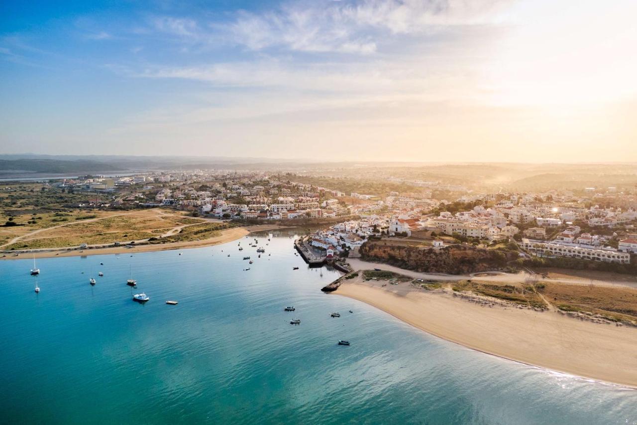 Nh Marina Portimao Resort Exterior foto